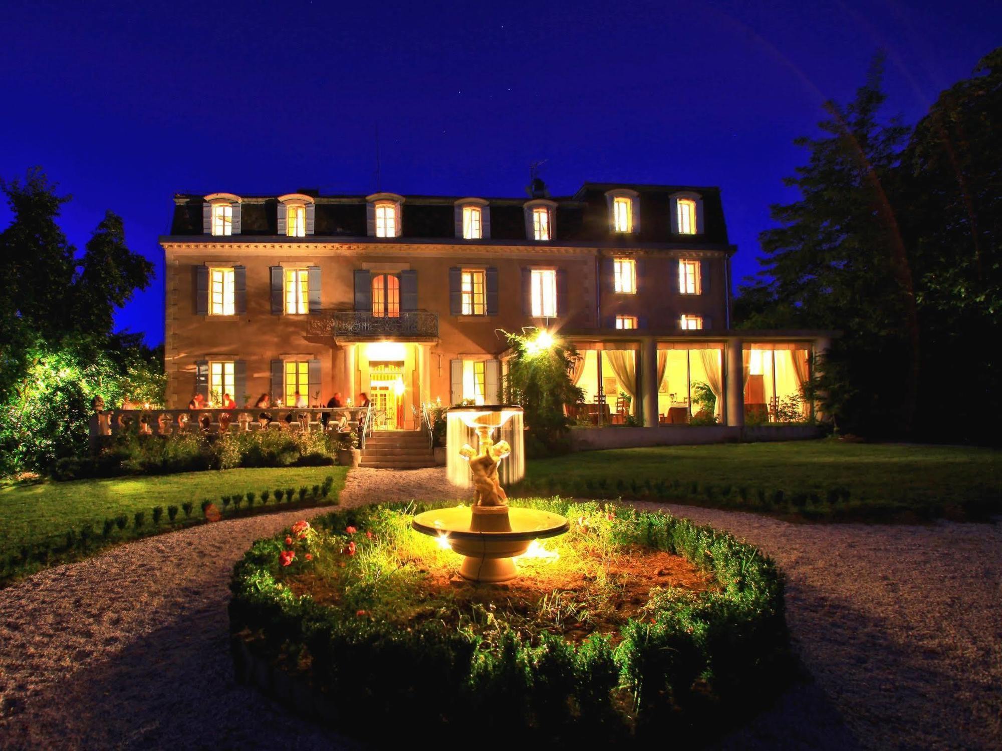 Logis Hotel Restaurant Chateau Bellevue Cazaubon Exterior photo